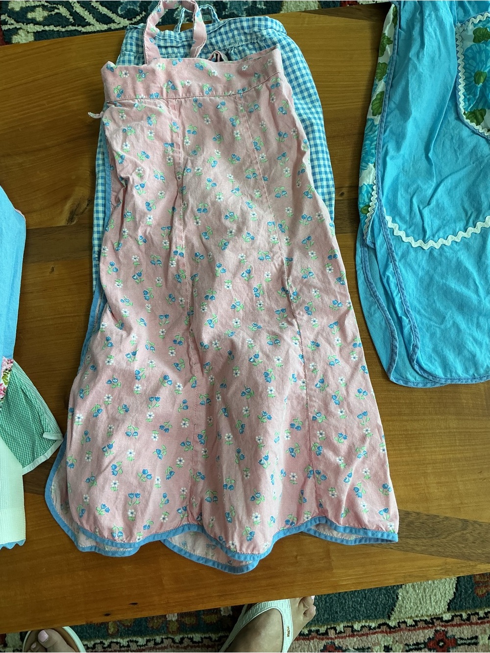 Vintage Mixed Apron and Kitchen Textile Lot - Floral & Novelty Prints